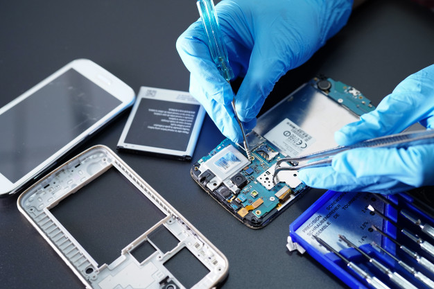 CERTIFICATE IN ADVANCE MOBILE REPAIRING