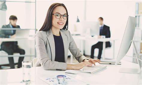DIPLOMA IN OFFICE MANAGEMENT APPLICATION