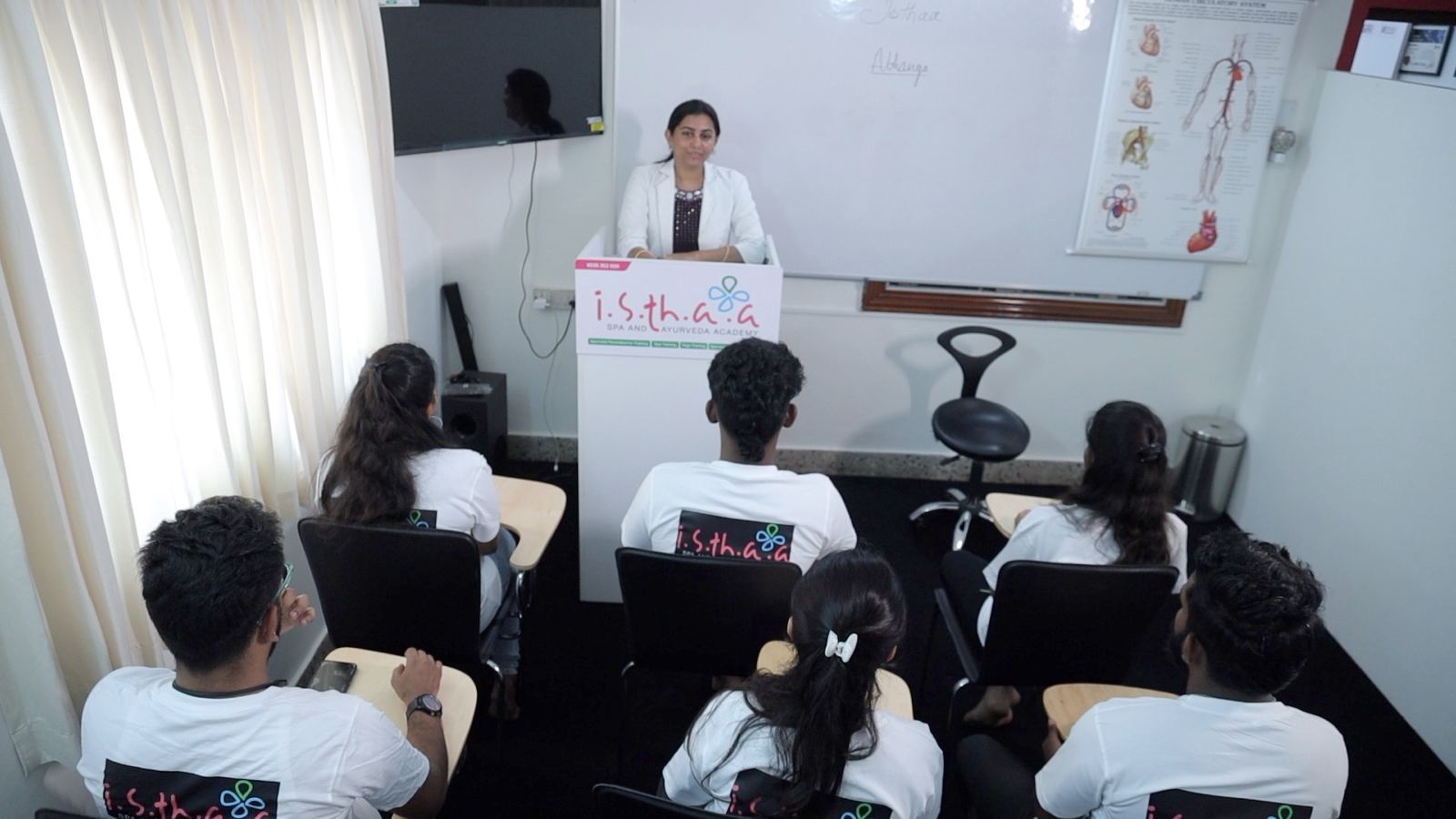   DIPLOMA IN SPA  MANAGEMENT