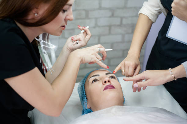 DIPLOMA IN BEAUTY PARLOUR TRAINER